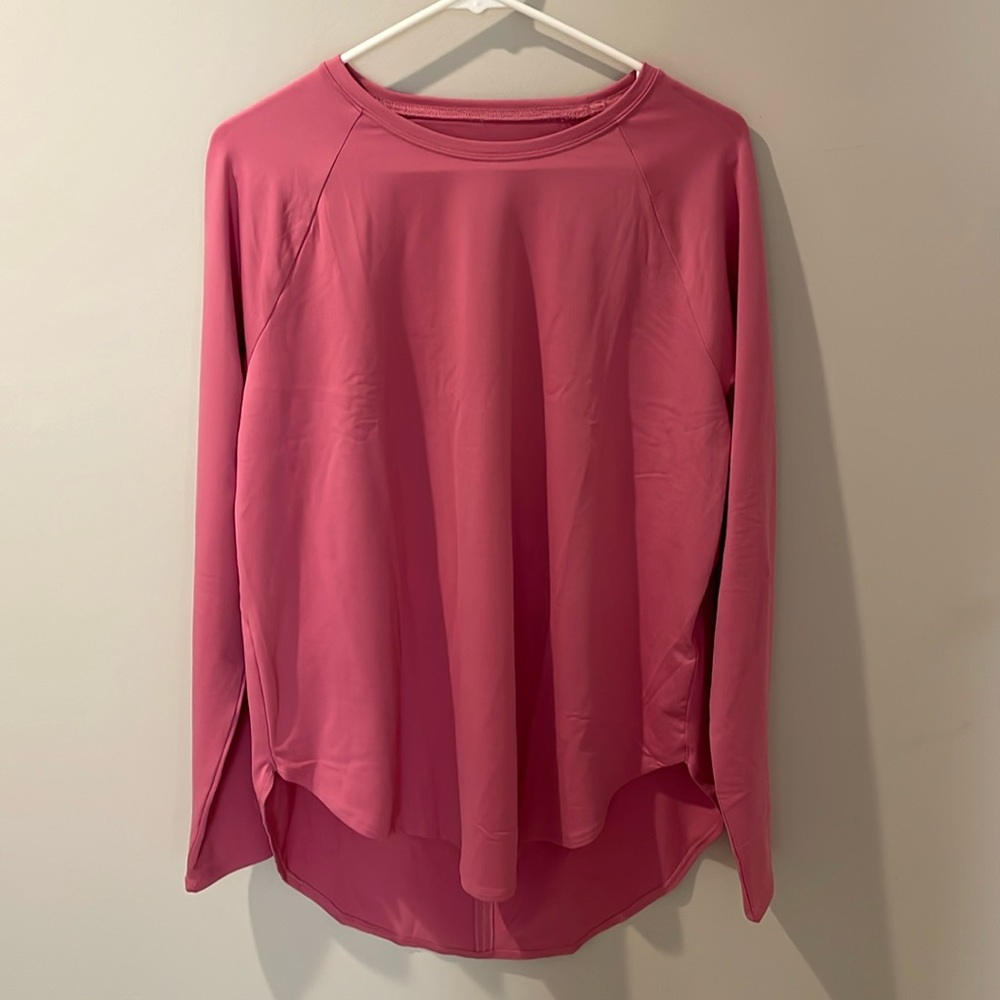 NWT Under Armour Top